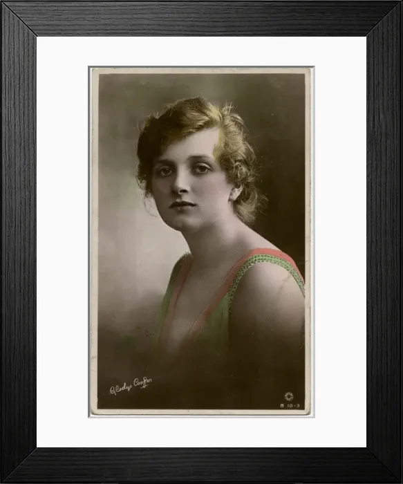 Framed Print : Gladys Cooper Framed Print : Gladys Cooper