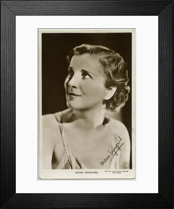 Framed Print : Diana Wynyard Framed Print : Diana Wynyard