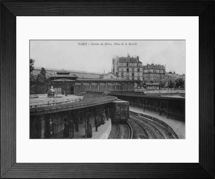 Framed Print : Metro Station Framed Print : Metro Station