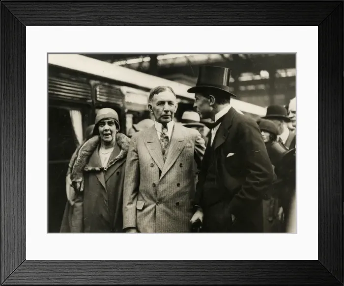 Framed Print : General Dawes / Uk 1929 Framed Print : General Dawes / Uk 1929