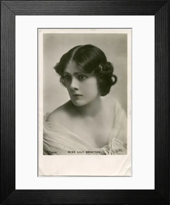 Framed Print : Lily Brayton Framed Print : Lily Brayton