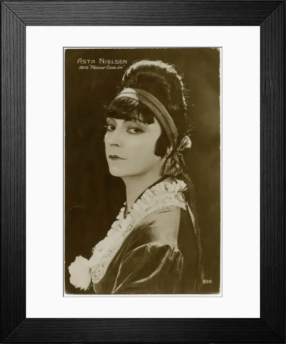 Framed Print : Asta Nielsen Framed Print : Asta Nielsen