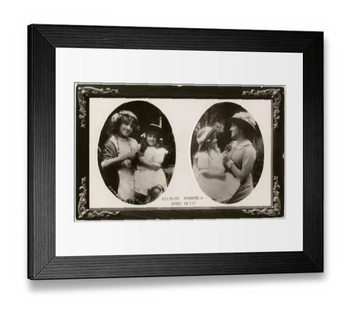 Framed Print : Ellaline Terriss with her daughter Framed Print : Ellaline Terriss with her daughter