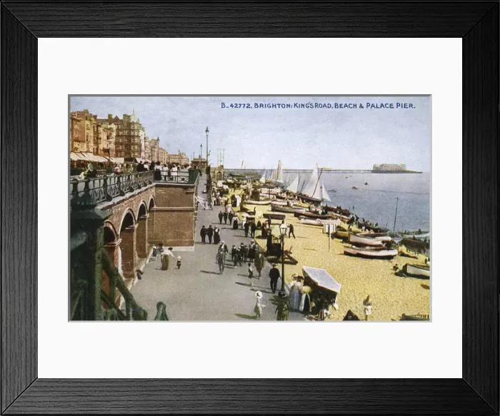 Framed Print : Brighton / Kings Rd Beach Framed Print : Brighton / Kings Rd Beach