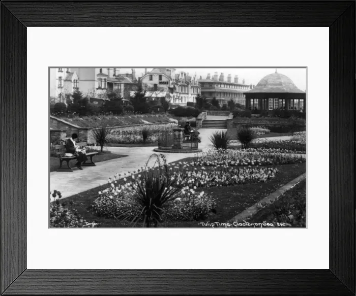 Framed Print : CLACTON-ON-SEA / 1933 Framed Print : CLACTON-ON-SEA / 1933