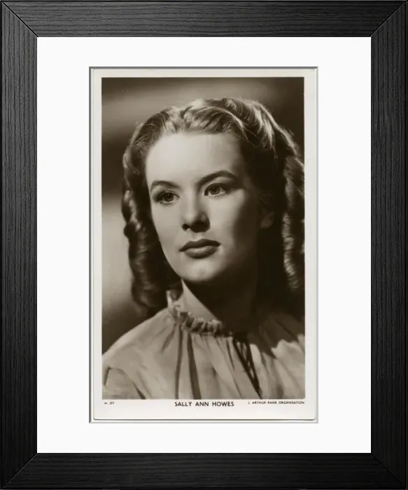 Framed Print : Sally Ann Howes Framed Print : Sally Ann Howes