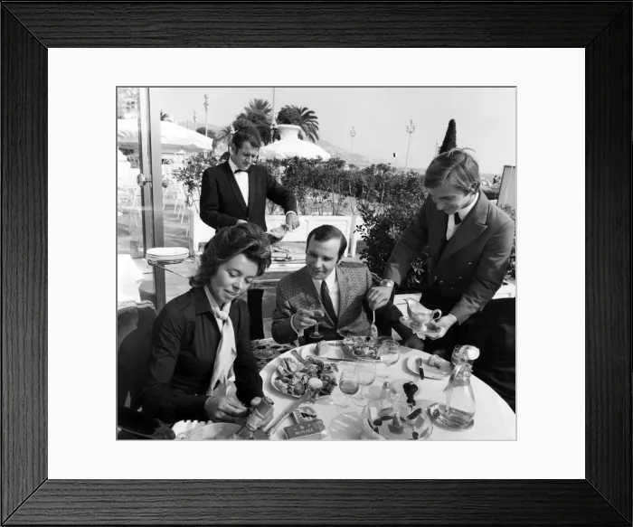 Framed Print : Nice, France Restaurant
