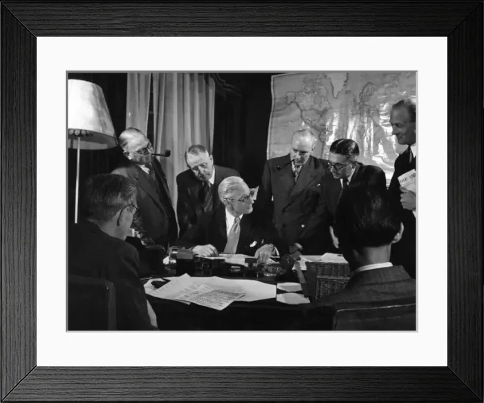 Framed Print : Mail Editorial Team / 1950 Framed Print : Mail Editorial Team / 1950