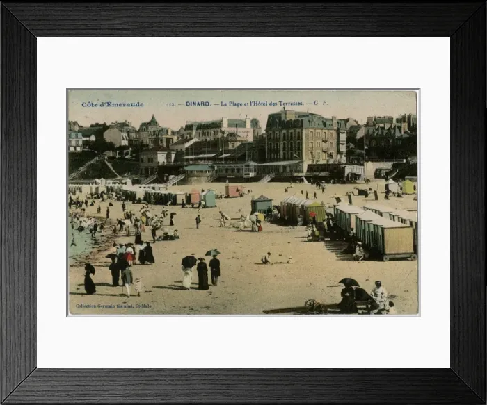 Framed Print : Dinard - LA Plage Framed Print : Dinard - LA Plage