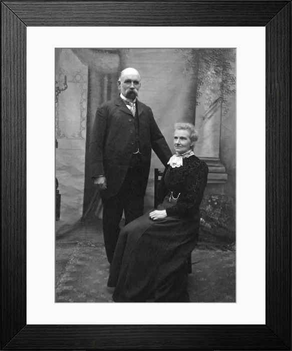 Framed Print : Husband / Wife Frodsham Framed Print : Husband / Wife Frodsham