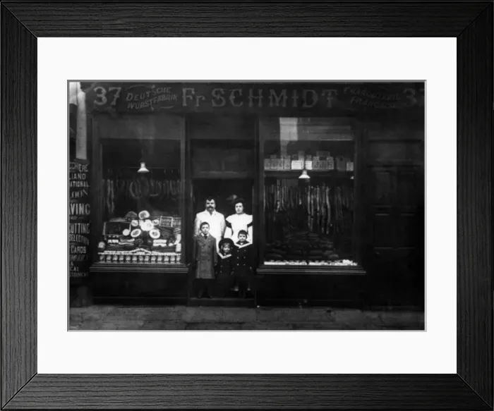 Framed Print : SCHMIDTs BUTCHERS 1900 Framed Print : SCHMIDTs BUTCHERS 1900