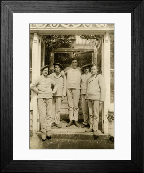 Framed Print : Five patients on the Winter Garden steps Quex Park VAD Hospi Framed Print : Five patients on the Winter Garden steps Quex Park VAD Hospi