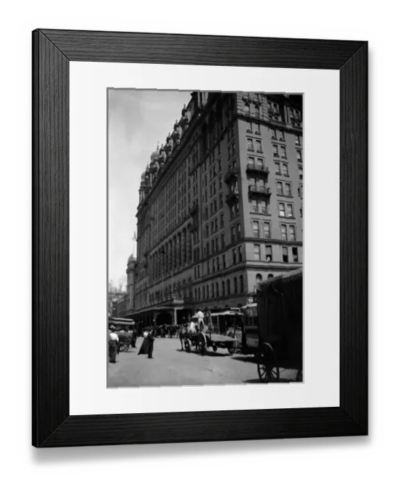 Framed Print : Hotel Waldorf Astoria, 5th Avenue, New York Framed Print : Hotel Waldorf Astoria, 5th Avenue, New York