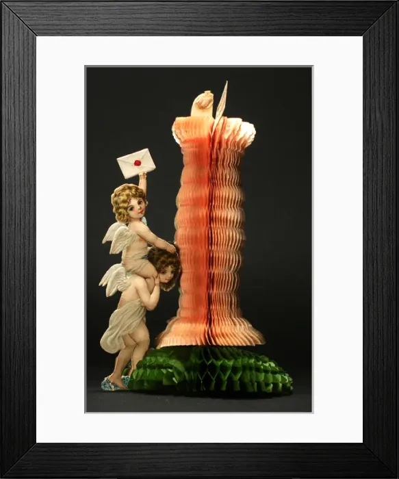 Framed Print : Cherubs posting letter on a Christmas card Framed Print : Cherubs posting letter on a Christmas card