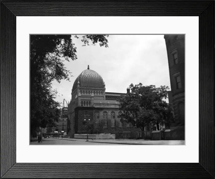 Framed Print : Synagogue Temple Beth-El, 5th Avenue, New York Framed Print : Synagogue Temple Beth-El, 5th Avenue, New York