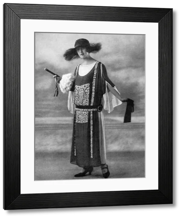 Framed Print : A Lovely Ascot frock from Harrods, 1924 Framed Print : A Lovely Ascot frock from Harrods, 1924
