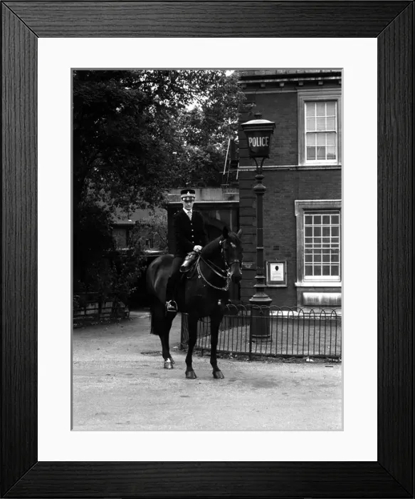Framed Print : Woman police officer on horseback, London Framed Print : Woman police officer on horseback, London
