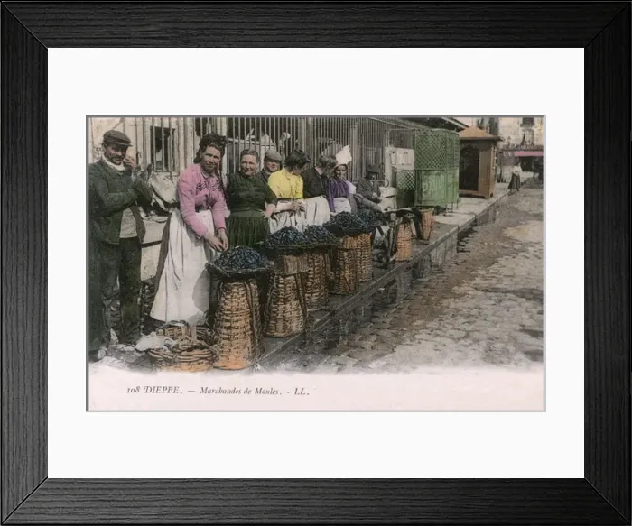 Framed Print : Dieppe, France - Mussel sellers Framed Print : Dieppe, France - Mussel sellers