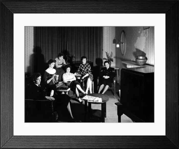 Framed Print : Women police officers at Pembridge Hall Section House Framed Print : Women police officers at Pembridge Hall Section House