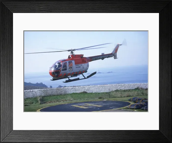 Framed Print : Trinity House Service Helicopter of Sennen Framed Print : Trinity House Service Helicopter of Sennen