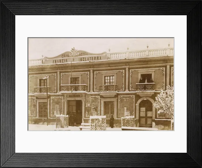 Framed Print : Gran Hotel Francia e Inglaterra, Oruro, Bolivia Framed Print : Gran Hotel Francia e Inglaterra, Oruro, Bolivia