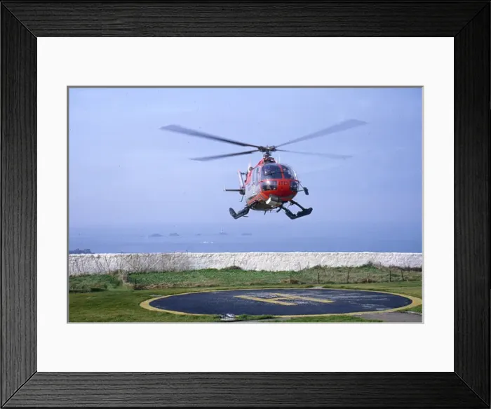 Framed Print : Trinity House Service Helicopter of Sennen Framed Print : Trinity House Service Helicopter of Sennen