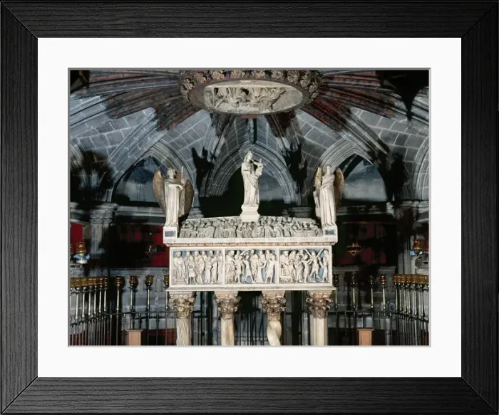 Framed Print : Gothic art. Sepulchre of Santa Eulalia. Crypt of the Cathe Framed Print : Gothic art. Sepulchre of Santa Eulalia. Crypt of the Cathe