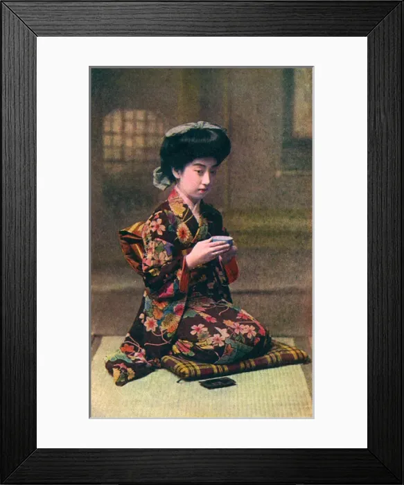 Framed Print : Japanese woman performing the tea ceremony - Japan Framed Print : Japanese woman performing the tea ceremony - Japan