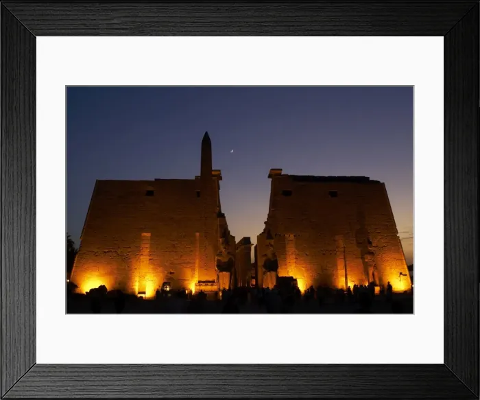 Framed Print : Temple of Luxor. Night view of the monumental entrance Framed Print : Temple of Luxor. Night view of the monumental entrance