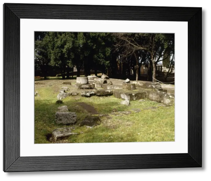 Framed Print : Roman art. Pompeii. Triangular Forum Framed Print : Roman art. Pompeii. Triangular Forum