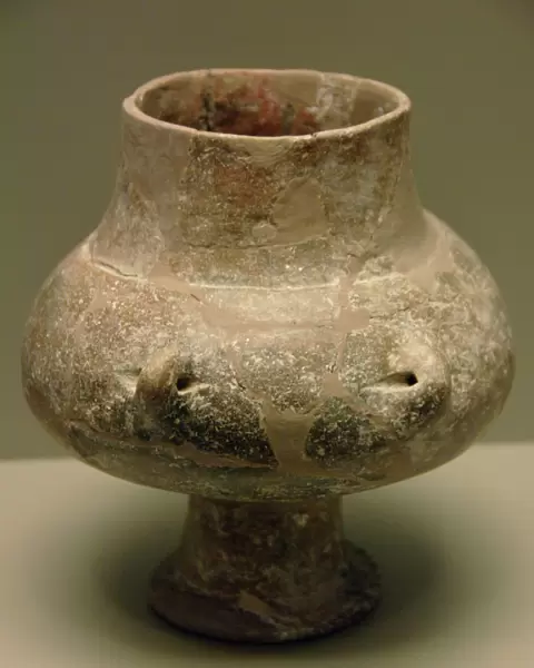 Prehistoric Art. Greece. Handmade vase without decoration