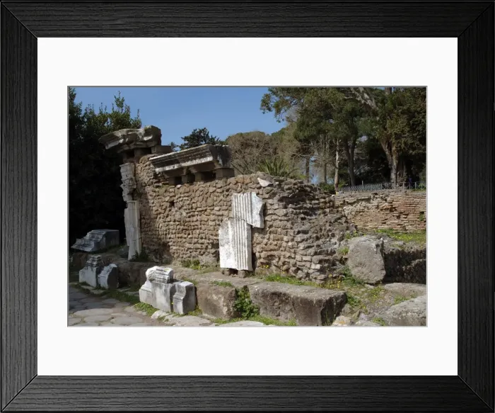 Framed Print : Italy. Ostia Antica. Roman Gate (Porta Romana) Framed Print : Italy. Ostia Antica. Roman Gate (Porta Romana)
