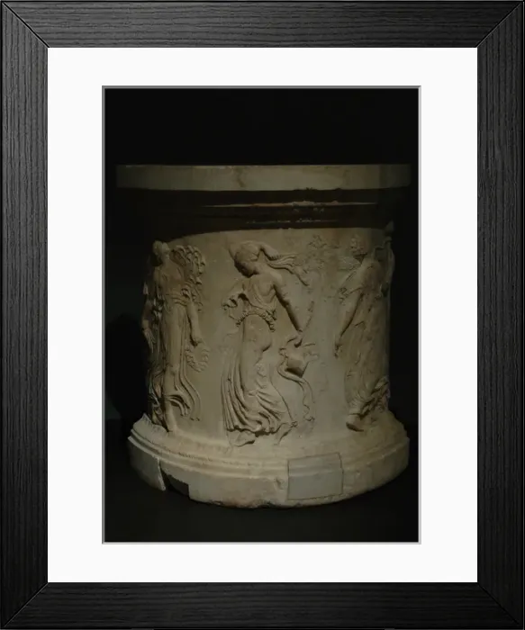 Framed Print : Base with maenads dancing Framed Print : Base with maenads dancing