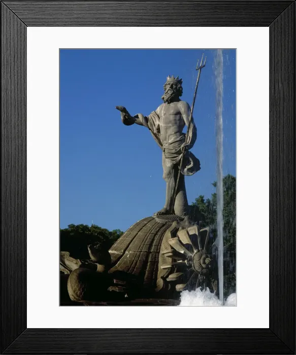 Framed Print : Spain. Madrid. The Neptune Fountain Framed Print : Spain. Madrid. The Neptune Fountain