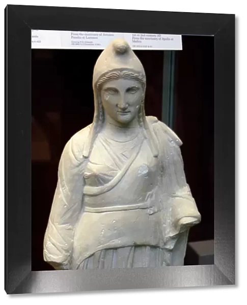 Statue of the goddess Artemis, perhaps Artemis Bendis wearin