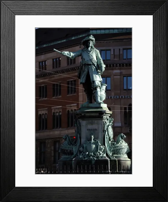 Framed Print : Niels Juel (1629-1697). Statue Framed Print : Niels Juel (1629-1697). Statue
