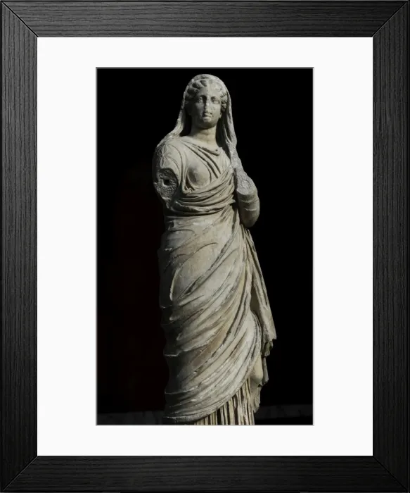 Framed Print : Roman Art. The Mater Familias or Matrona. Statue. Ny Carlsbe Framed Print : Roman Art. The Mater Familias or Matrona. Statue. Ny Carlsbe