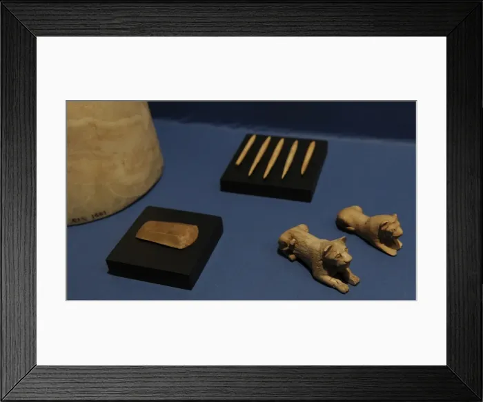 Framed Print : Finds in various tombs from Abydos. 1st Dynasty. Old Kingdom