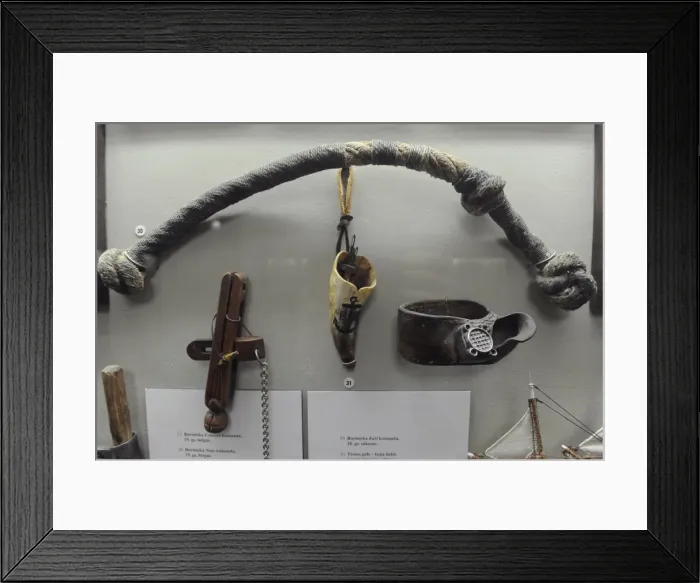 Framed Print : History of navigation. Utensils used in the old ships. Museu Framed Print : History of navigation. Utensils used in the old ships. Museu