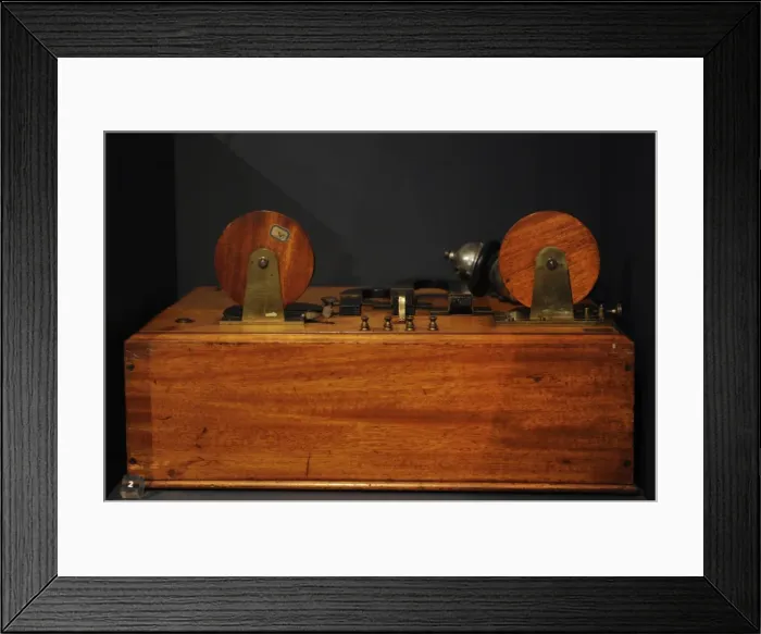 Framed Print : Carborundum radio-receiver. 1917 Framed Print : Carborundum radio-receiver. 1917