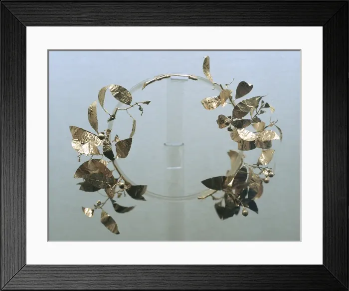 Framed Print : Gold crown of leaves. Thrace. 5th B. C Framed Print : Gold crown of leaves. Thrace. 5th B. C