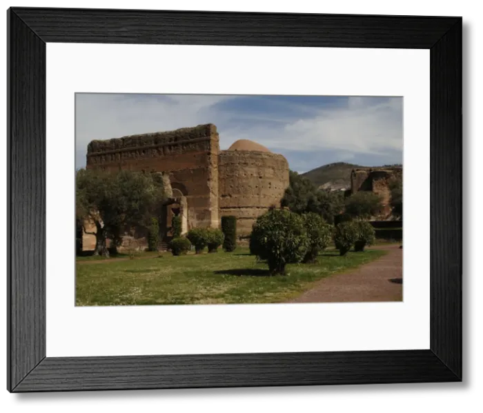 Framed Print : Hadrians Villa. Pecile and Hall of Philosophers. 2nd centur Framed Print : Hadrians Villa. Pecile and Hall of Philosophers. 2nd centur