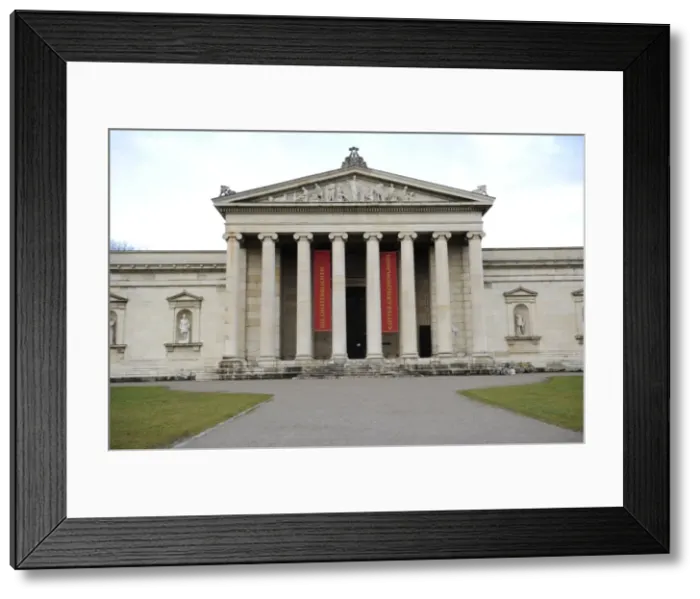 Framed Print : Germany. Munich. Glyptothek. Built by architect Leo Von Klen Framed Print : Germany. Munich. Glyptothek. Built by architect Leo Von Klen