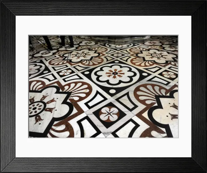 Framed Print : inside Catheral of Milan. Detail marble from Candoglia. Work Framed Print : inside Catheral of Milan. Detail marble from Candoglia. Work
