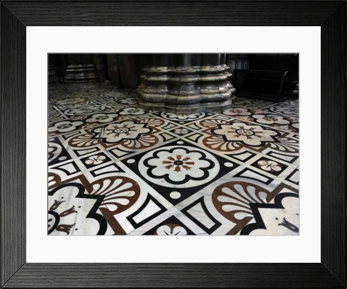 Framed Print : inside Catheral of Milan. Detail marble from Candoglia. Work Framed Print : inside Catheral of Milan. Detail marble from Candoglia. Work