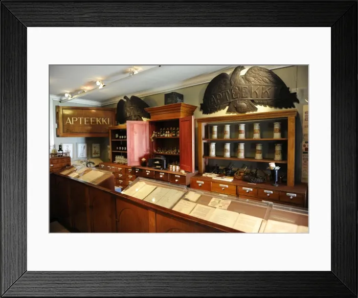 Framed Print : Pharmacy jars (glass and ceramic) and mortars. Museum of Pha Framed Print : Pharmacy jars (glass and ceramic) and mortars. Museum of Pha