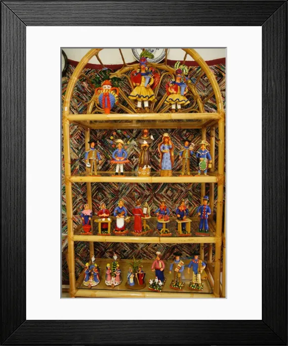 Framed Print : Crafts. Bonecos of Estremoz. Ceramic figures representing di Framed Print : Crafts. Bonecos of Estremoz. Ceramic figures representing di