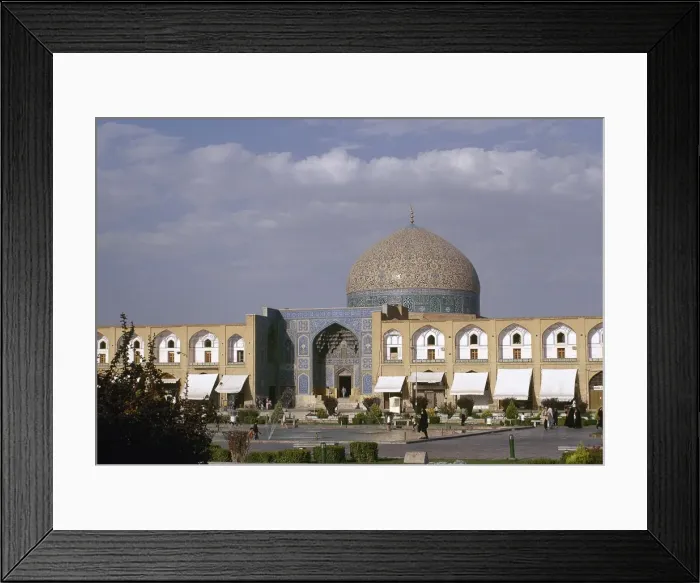 Framed Print : Iran. Isfahan. Sheikh Lotfollah Mosque. 17th century. Reigh Framed Print : Iran. Isfahan. Sheikh Lotfollah Mosque. 17th century. Reigh