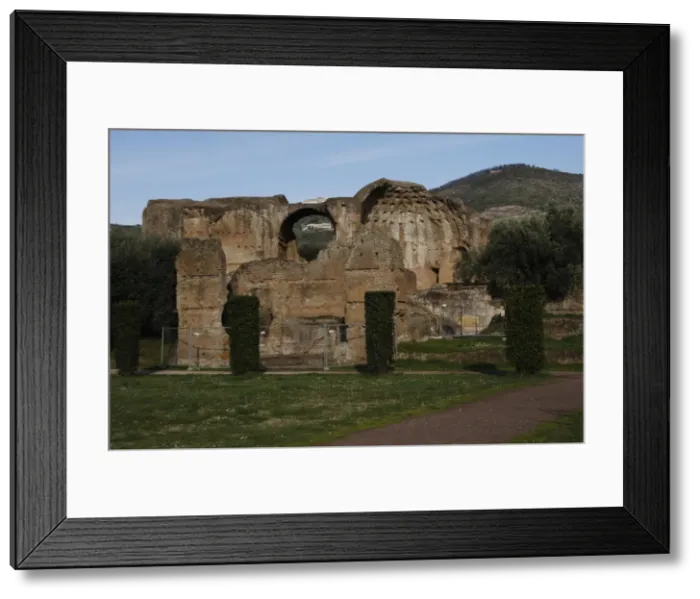 Framed Print : Hadrians Villa. The Heliocaminus Baths. 2nd century. Italy Framed Print : Hadrians Villa. The Heliocaminus Baths. 2nd century. Italy