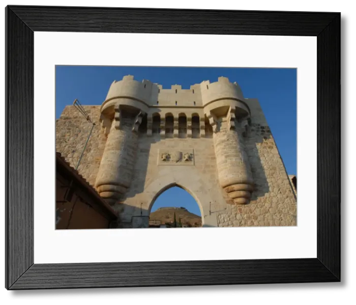Framed Print : Spain. Castile-La Mancha. Hita. St. Marys Gate. 15th centur Framed Print : Spain. Castile-La Mancha. Hita. St. Marys Gate. 15th centur